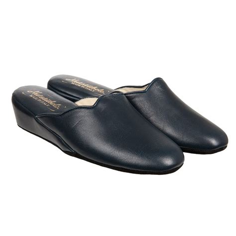 Slippers made of leather for women with heel