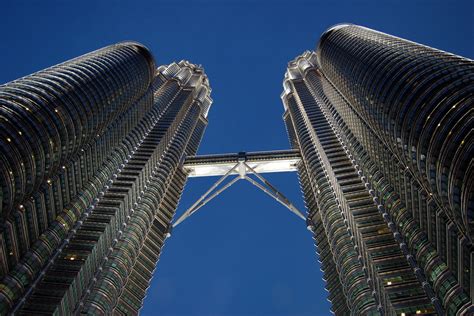 Petronas Twin Towers Pictures & Height - Kuala Lumpur,