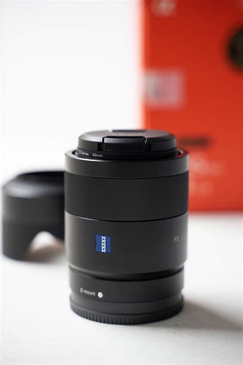 Sony Carl Zeiss 55mm 1.8F Lens, Photography, Lens & Kits on Carousell