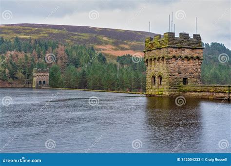 View of Derwent Dam and Reservoir, Peak District, Derbyshire, UK Stock Image - Image of national ...