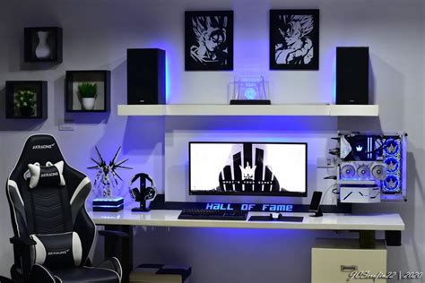 JCSerafin22's Setup - Black and White Gaming Setup / Hall of fame | Scooget | White desk setup ...