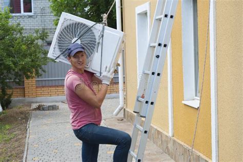 Installation of the Outdoor Unit Air Conditioner Stock Photo - Image of ...