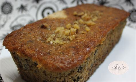 The Sweet Studio: Banana Walnut Loaf