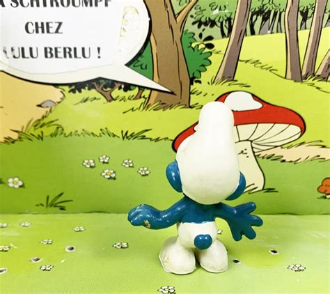 The Smurfs - Schleich - 20006 Brainy Smurf (red glasses)