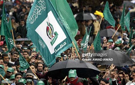 Hamas Flag Photos and Premium High Res Pictures - Getty Images