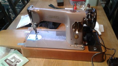 RustyDaytrips.nl: 1956 Aluminium Singer 201K Sewing machine