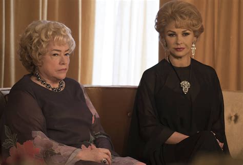 [PHOTOS] ‘FEUD: Bette and Joan’: Season 1 Pits Davis Against Crawford ...