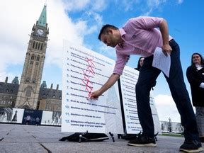 Quebec Election Notebook: Poutine, passports and a pit stop in Ontario | Montreal Gazette