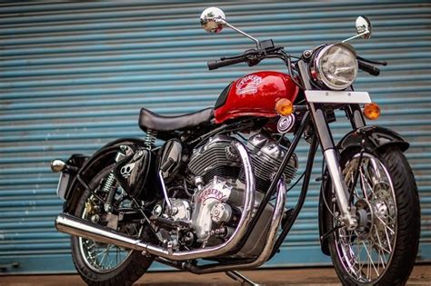 Royal Enfield 1000cc By Carberry Motorcycles Launched For Rs 7.35 Lakhs - News18