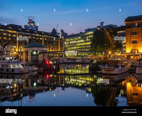 LONDON, UK - JULY 26, 2018: St Katherine Docks Marina at night Stock Photo - Alamy