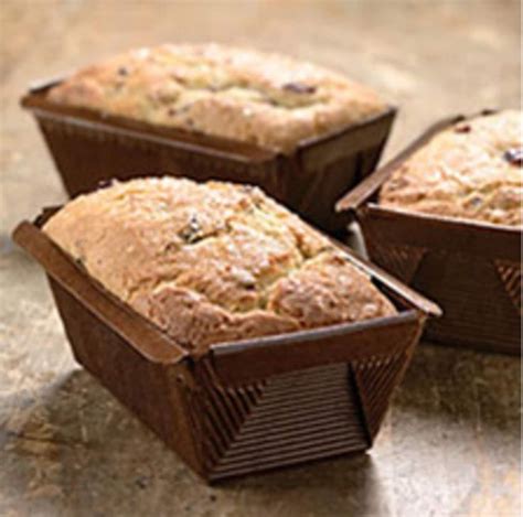 Mini Loaf Pan Banana Bread Recipe | The Cake Boutique