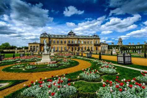 Solve Wrest Park & Gardens England jigsaw puzzle online with 70 pieces