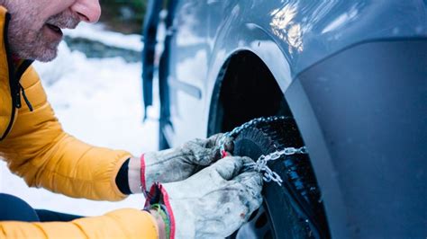 You need these things in your car in case of severe winter storms | CNN