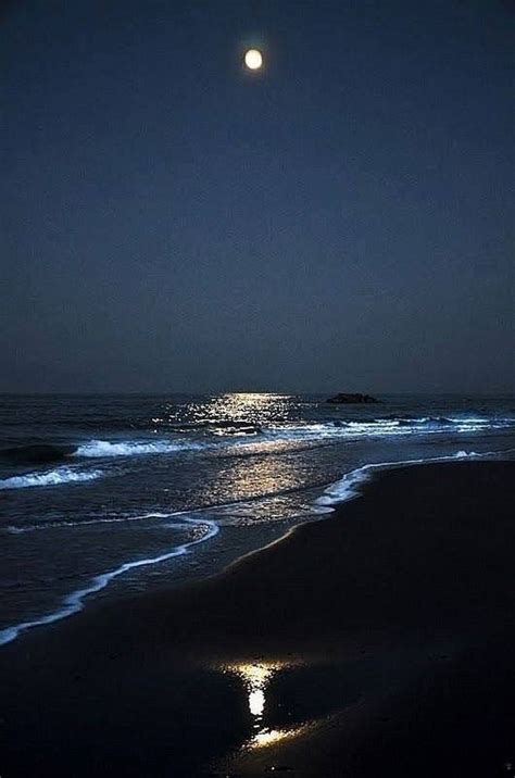 Untitled | Ocean at night, Beach at night, Night scenery