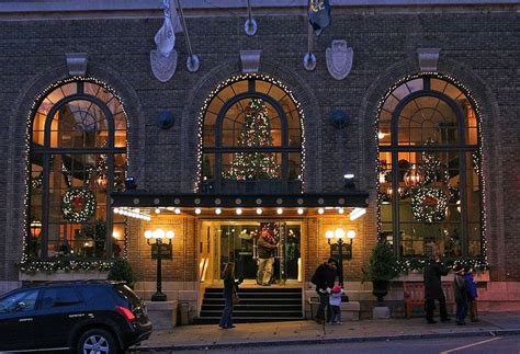 hotel bethlehem - historic Hotel Bethlehem at Christmas | Historic ...