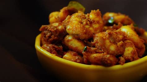 Chettinad Prawn Masala Recipe | Chettinad Eral Kuzhambu