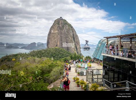 Sugar Loaf Mountain Cable Car Station at Urca Hill - Rio de Janeiro, Brazil Stock Photo - Alamy