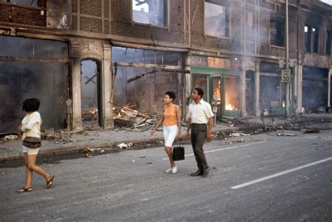 20 Color Photographs from the 1967 Detroit Riot ~ vintage everyday