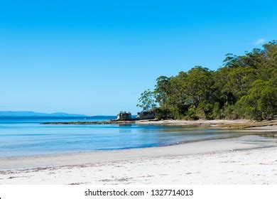 3,596 Hole In The Wall Beach Images, Stock Photos & Vectors | Shutterstock