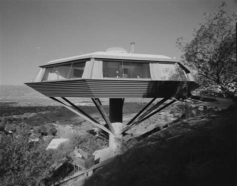 SHAPED BY THE FUTURE: JOHN LAUTNER'S CHEMOSPHERE HOUSE - Archisearch