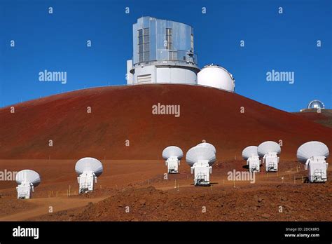 Views of Mauna Kea OBservatory Stock Photo - Alamy