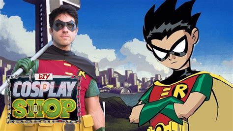 Robin - Teen Titans - DIY COSPLAY SHOP - YouTube