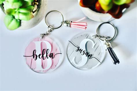 35+ Keychains made with cricut inspirations | This is Edit