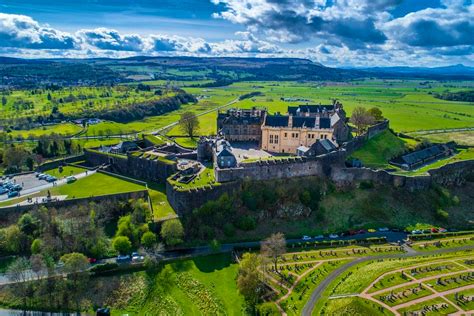 Loch Lomond, The Trossachs & Stirling Castle | Hekla.com