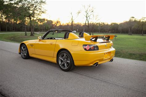 Rio Yellow Pearl 2008 Honda S2000 CR Is Auctioned With 1,300 Miles From ...