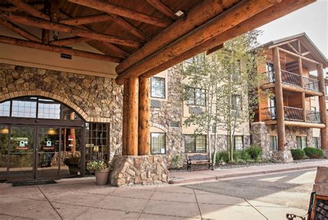 Hotel Near Red Rocks Amphitheater – Comfort Suites Golden West on ...