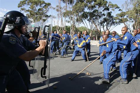 2010 FIFA World Cup South Africa SAPS Riot Training Session 15.04.10 | SPORTZPICS Photography