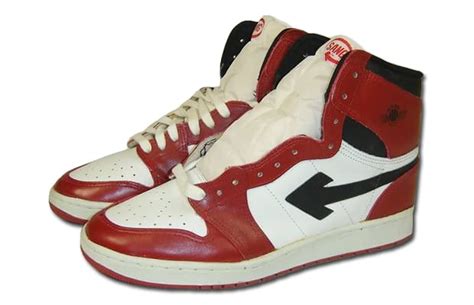 SANG "Nike Air Jordan I" - The 50 Worst Fake Sneakers of 2012 | Complex