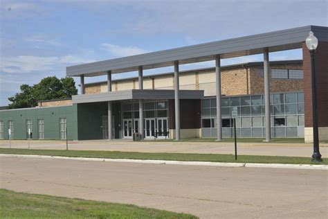 Geneseo High School goes remote through Dec. 3 | Local Education | qctimes.com