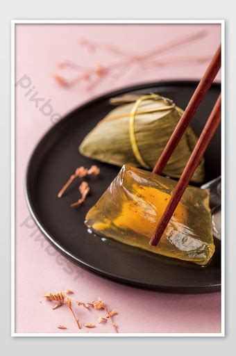 Top view of dumplings,steamed chopsticks and dips | Photo JPG Free ...