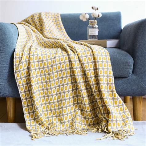 Stylish Knitted Throw for Washable Sofas with Throws on Large Sofas - Decorative Sofa throws