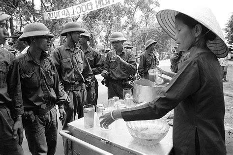 [Photos] 30 Images of 1975 Saigon - Saigoneer