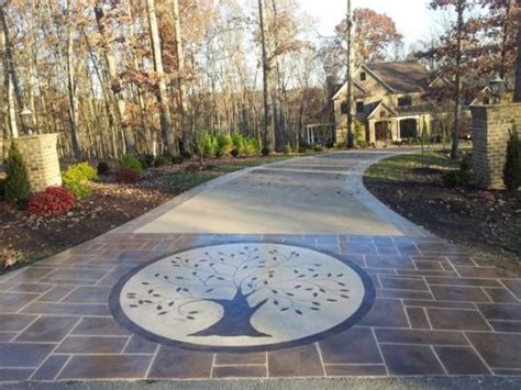 6 Decorative Ways a Concrete Driveway Can Boost Your Home’s Curb Appeal