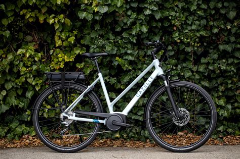 eBike News: London, Paris, & New York Prepare, New Gazelle, Ride1UP ...