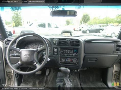 Medium Gray Interior Dashboard for the 2002 Chevrolet Blazer LS ZR2 4x4 ...