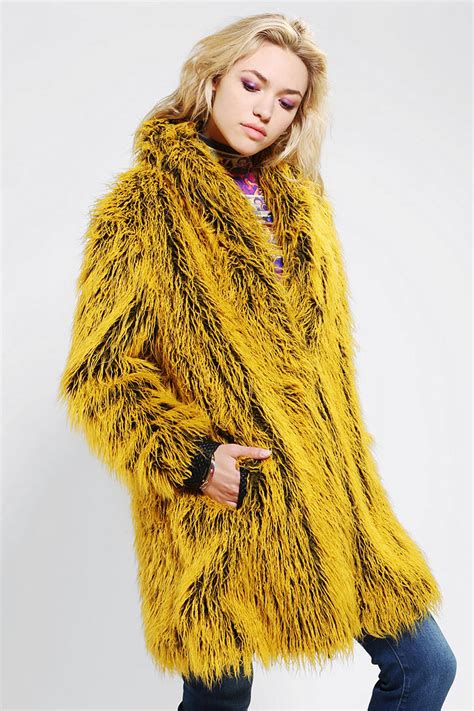 Lyst - Urban Outfitters Bitching Junkfood Nocolette Shaggy Faux Fur ...