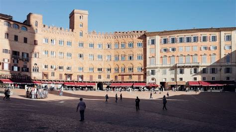 Piazza del Campo, Siena: the heart of a medieval city