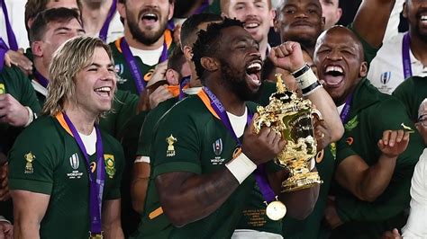 Siya Kolisi Biography - Mzansi Profiles!