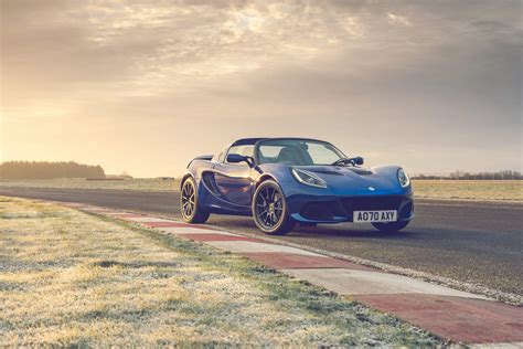 Lotus Elise Sport 240 Final Edition (2021) | Reviews | Complete Car