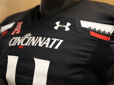 Cincinnati Bearcats unveil updated football uniforms | Uniform Authority