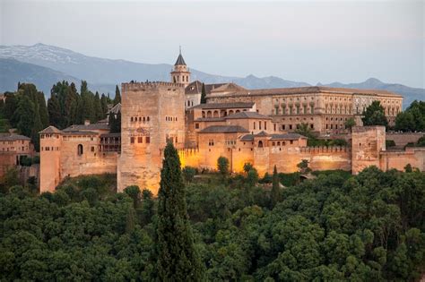 Muslim call to prayer video in Granada’s Alhambra Palace goes viral ...