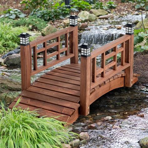 Latest Pictures Japanese Garden bridge Style Japanese gardens are traditional gardens that ...