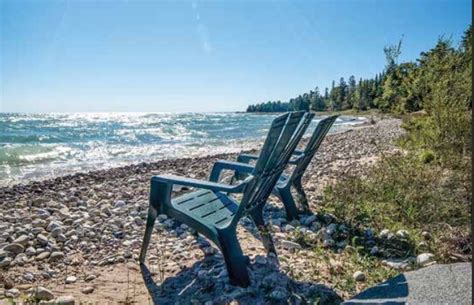 Great Lakes Islands - Lake Michigan and Lake Superior