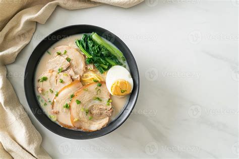 Ramen noodles in pork bone soup with roast pork and egg 5274287 Stock ...