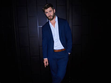 Spécifié pont Offre chris hemsworth hugo boss suit Paralyser Ressource ...