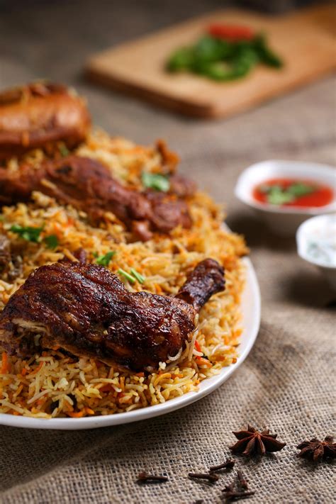 Top 6 Famous Street Foods of Karachi - Its South Asian